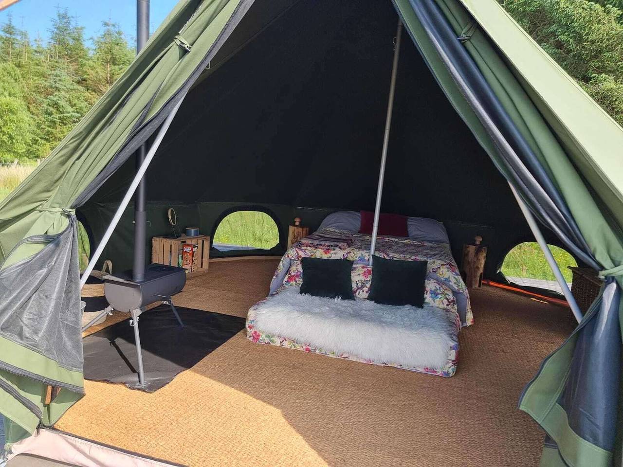 Glamping Pod - Sleeps 2 - Pets - Parking - Wifi in Ceredigion