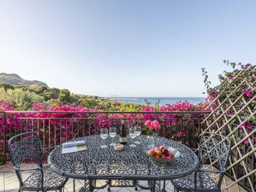 Gîte pour 5 personnes, avec jardin et terrasse à Porticello