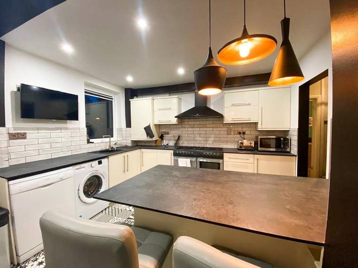 Holiday rental for 8 people, with garden, with pets in Swindon