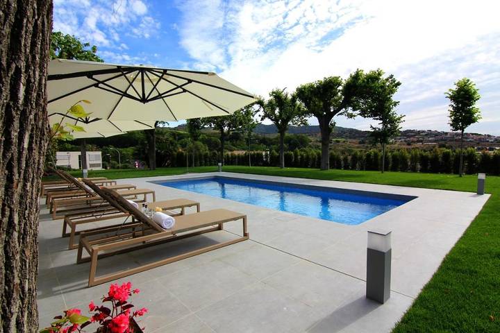 Hôtel pour 10 personnes, avec terrasse et jardin à Alella - 4