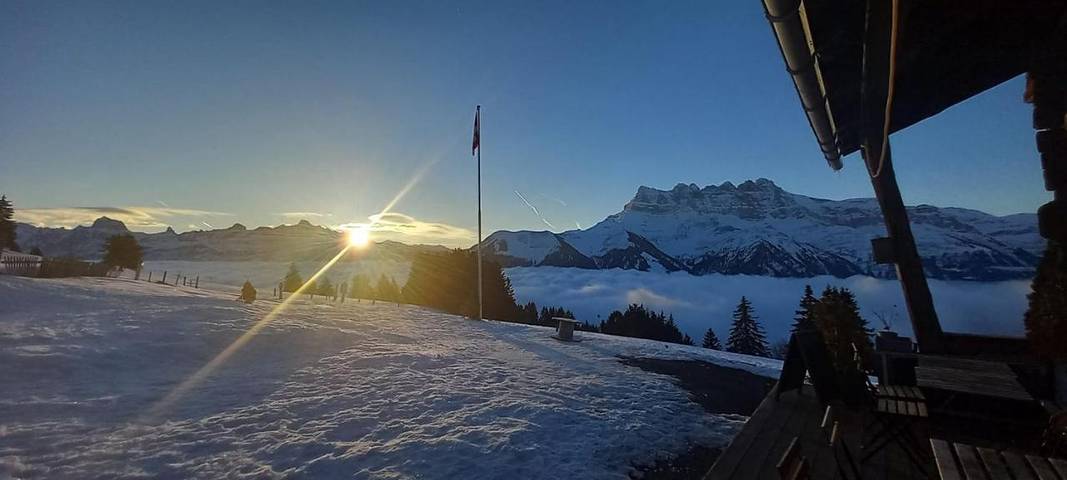 Hôtel pour 6 personnes, avec terrasse et jardin, animaux acceptés à Troistorrents - 3