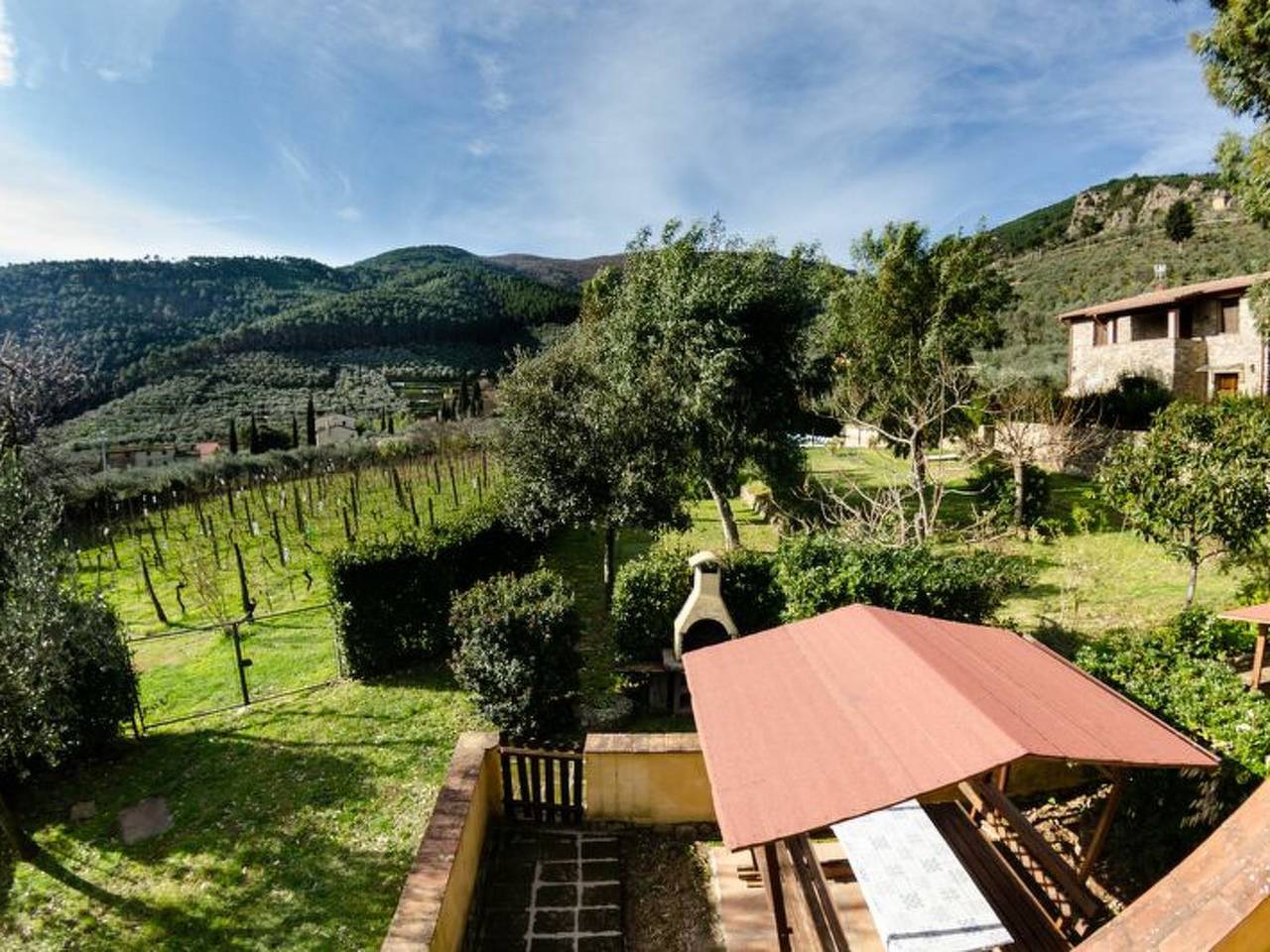 Feriehus for 8 personer med hage in Buti, Provinsen Pisa