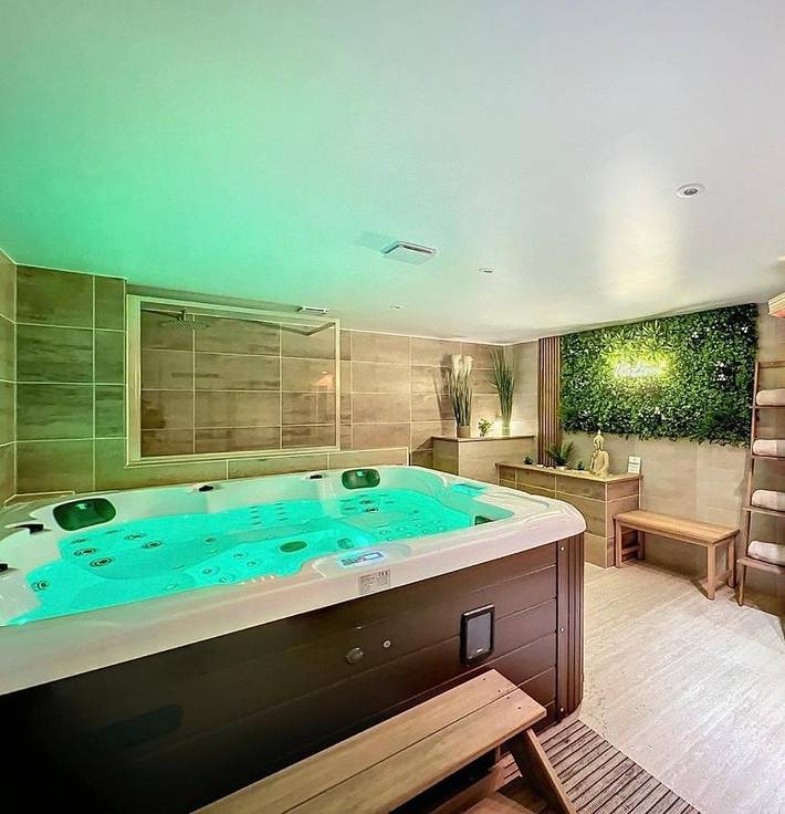 Location de vacances pour 6 personnes, avec Jacuzzi et Terrasse ainsi que Jardin et Sauna à Criquetot-l'Esneval - 2