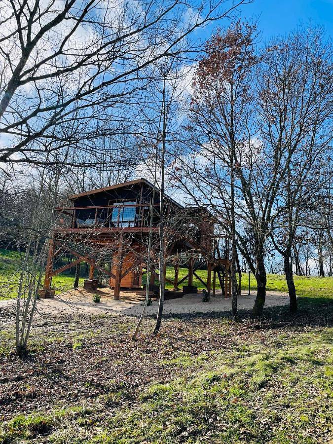 Gîte pour 2 personnes, avec jacuzzi ainsi que balcon et jardin à Cardeilhac