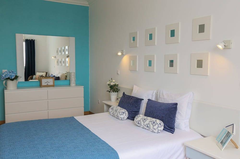 Hel lejlighed, Apt with pool, sea view and garage in Ribeira d'Ilhas, Ericeira