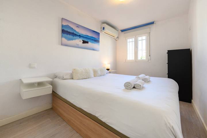 M (Sab52) Amplio Chalet 3 dormitorios y terraza in Fuencarral-El Pardo, Madrid