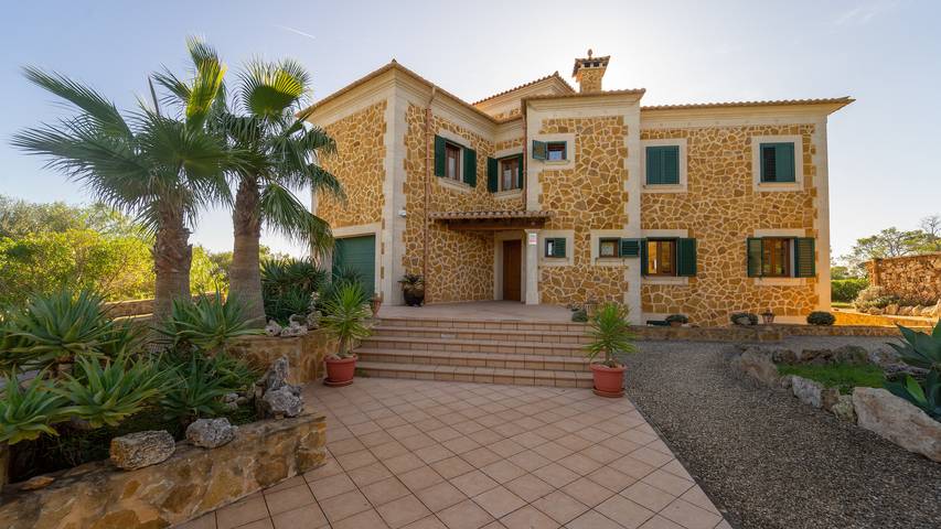 Chalet para 4 personas, con Balcón y Jacuzzi además de Terraza y Jardín en Mallorca - 4
