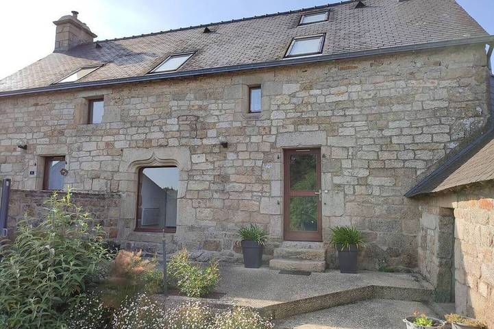 Gîte pour 2 personnes, avec jardin et terrasse, animaux acceptés à Le Croisty