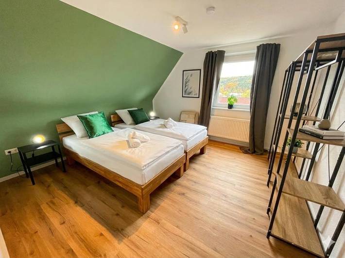 Ferienwohnung für 6 Personen, mit Balkon und Terrasse sowie Garten und Ausblick in Blaustein - 3