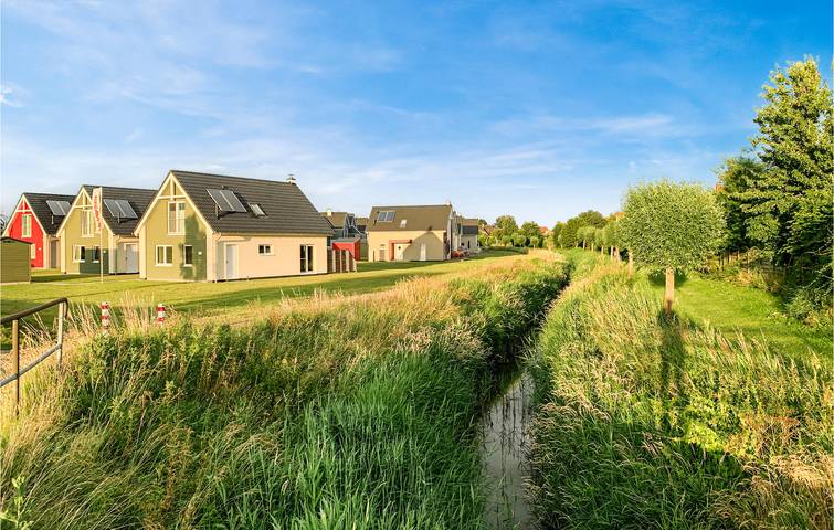 Ferienhaus für 8 Personen, mit Terrasse und Garten sowie Sauna, kinderfreundlich in Büsum - 3