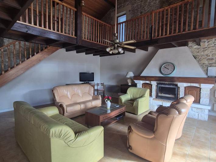 Location de vacances pour 8 personnes, avec Jardin à Vergeroux