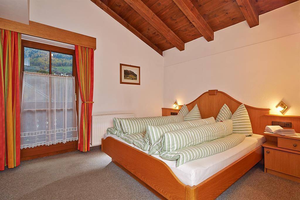 Entire holiday apartment, Haus Fontana in Sölden, Oetztal