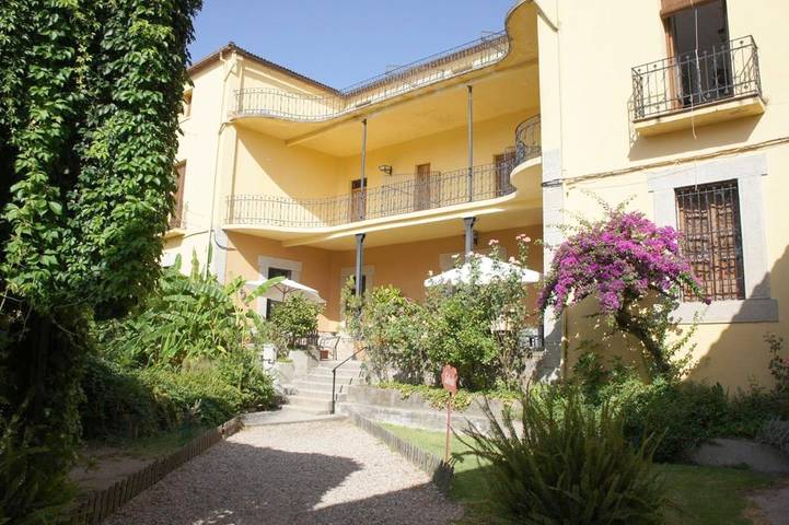 Casa rural para 4 personas, con terraza además de vistas y jardín en Sierra de Gredos - 3