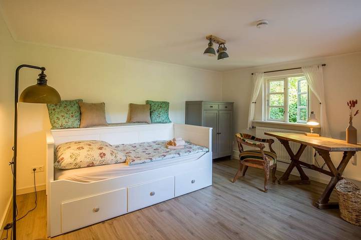 Ferienhaus für 4 Personen, mit Terrasse und Garten sowie Whirlpool in Pellworm - 3