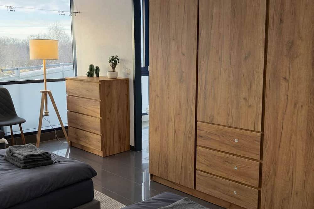 Ganze Wohnung, Modernes Penthouse für bis zu 8 Personen bei Berlin. Nur 15 Minuten zum Ber! in Genshagen, Ludwigsfelde