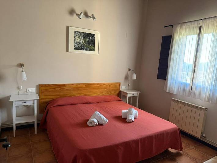 Location de vacances pour 6 personnes, avec piscine et vue ainsi que jardin et terrasse, animaux acceptés dans Rodellar - 3