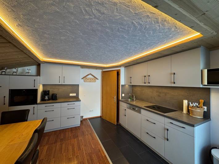 Ferienwohnung für 8 Personen, mit Balkon und Terrasse sowie Garten und Sauna in Vandans