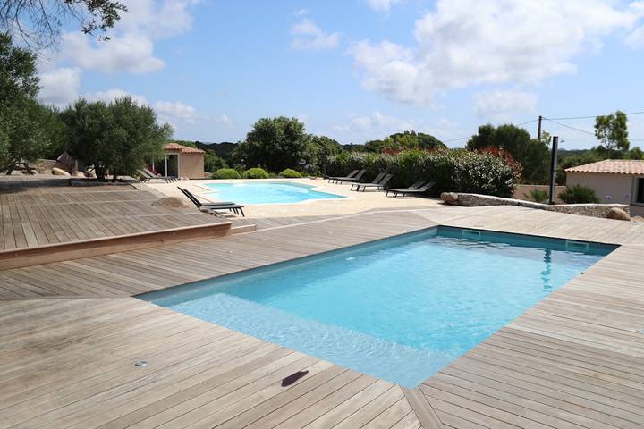 Gîte pour 4 personnes, avec jardin ainsi que terrasse et piscine à Bonifacio - 3