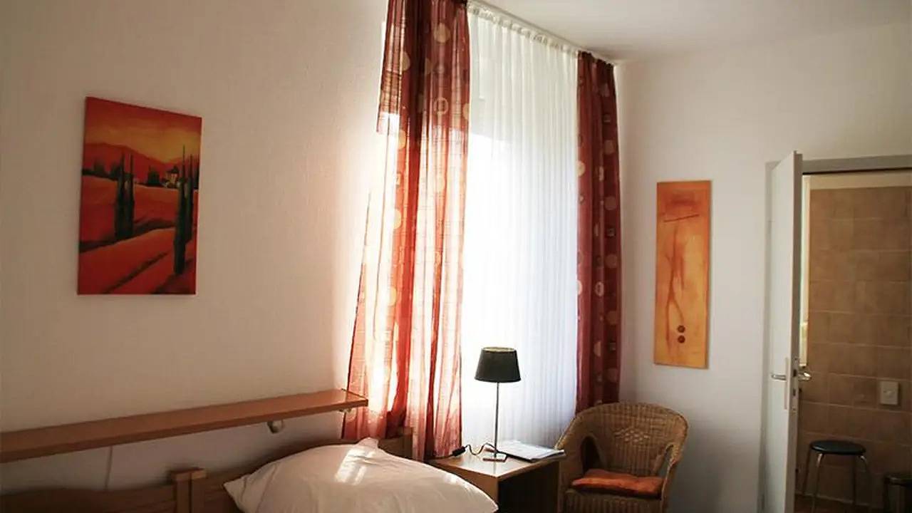 Ganze Ferienwohnung, Ferienwohnung für 2 Personen (33 m²) in Bad Salzuflen in Bad Salzuflen, Kreis Lippe