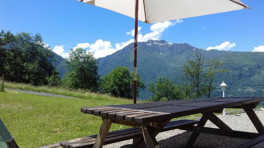 Gîte pour 7 personnes, avec terrasse et jardin, animaux acceptés - 1