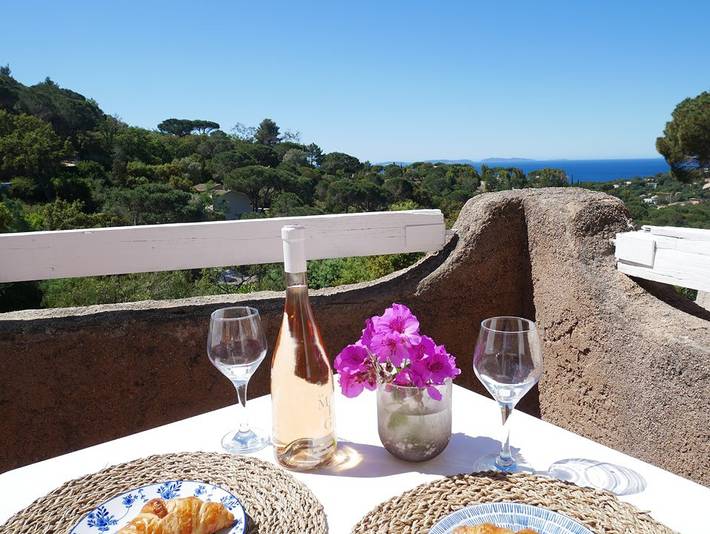 Location de vacances pour 4 personnes, avec Piscine dans Gigaro