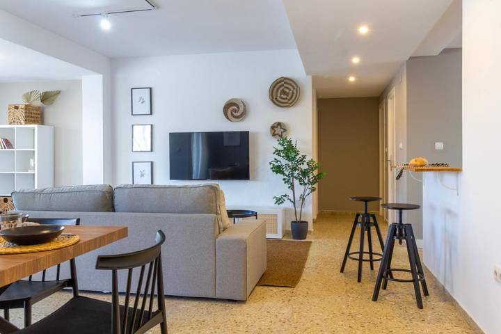 Ferienwohnung für 8 Personen, mit Balkon und Ausblick - 1