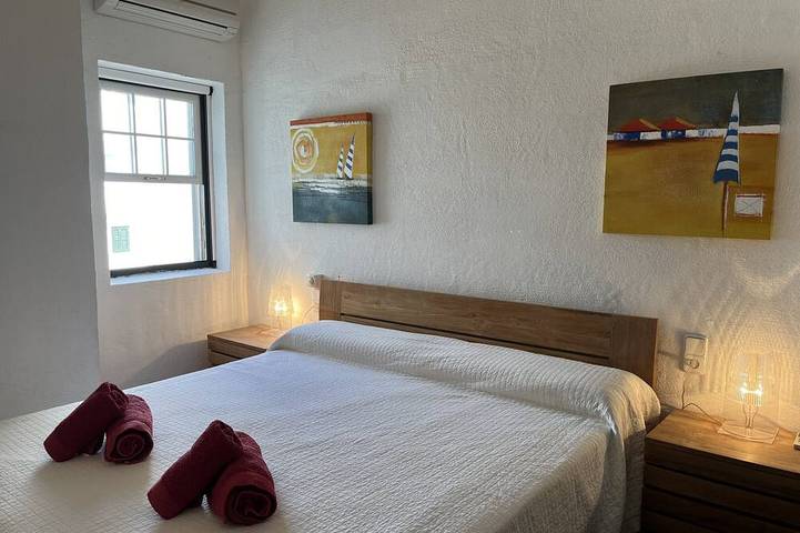 Superb house in quiet area 100 m far from the sea in Fornells, Es Mercadal