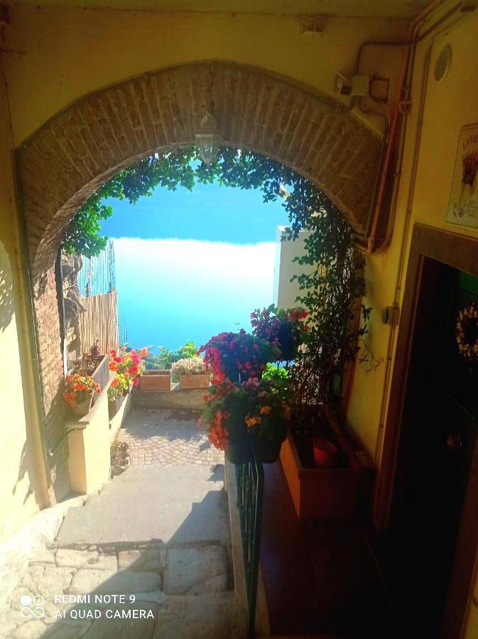 Appartamento intero, One-Bedroom House in Castel Gandolfo, Castelli Romani