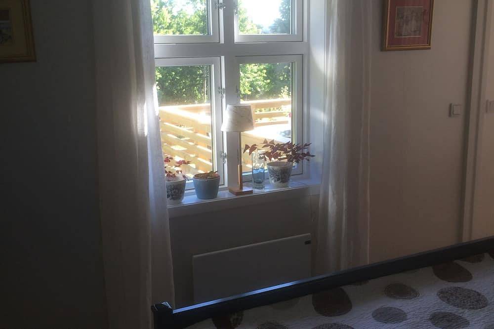 House located 150 m from Göta Älv in Lilla Edet, Bohuslän