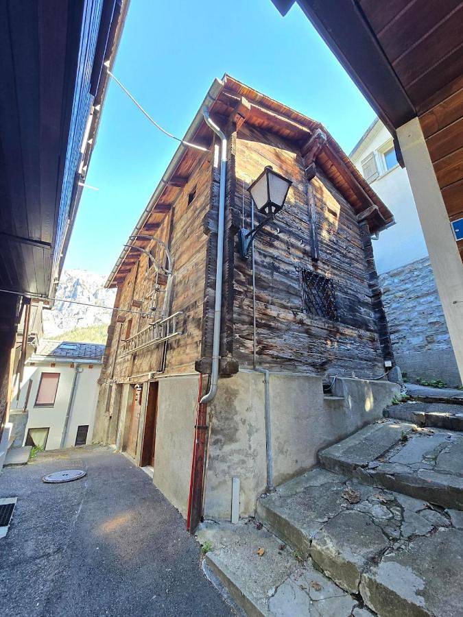 Chalet für 5 Personen, mit Terrasse in Leukerbad