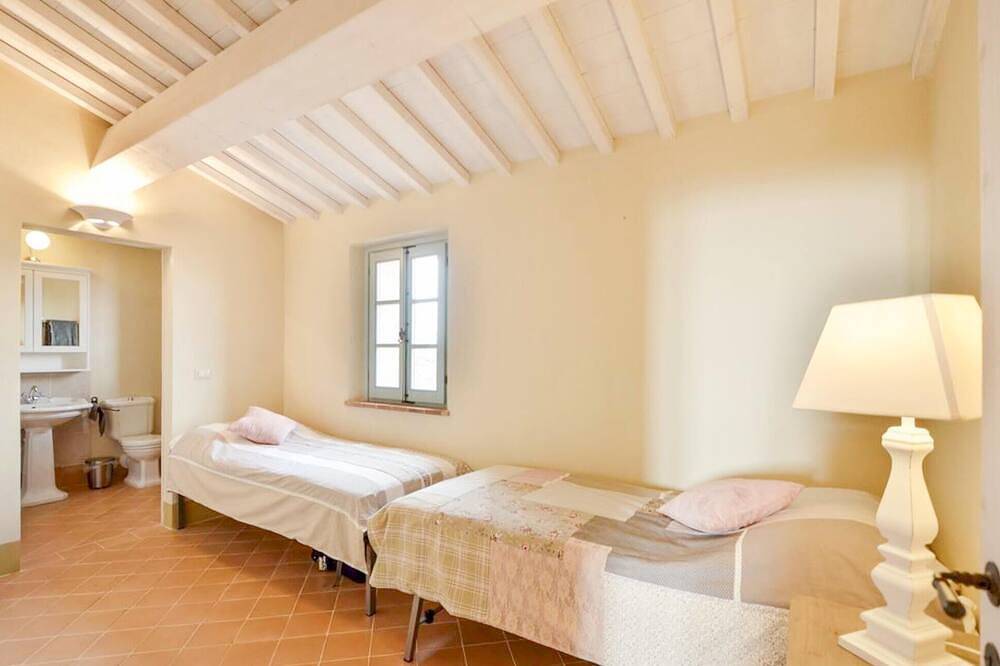 Hel leilighet, Koselig leilighet med 2 soverom i Trequanda in Trequanda, Provinsen Siena