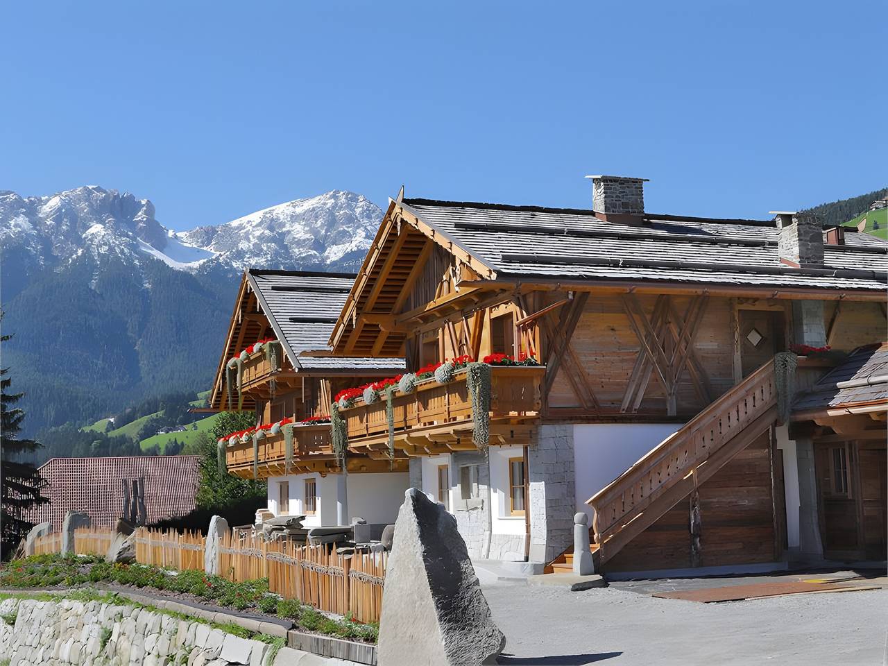 Ganze Wohnung, Ferienwohnung Piz da Peres - Olang mit Bergblick, Pool, Sauna & Wlan in Olang, Dolomiti Superski