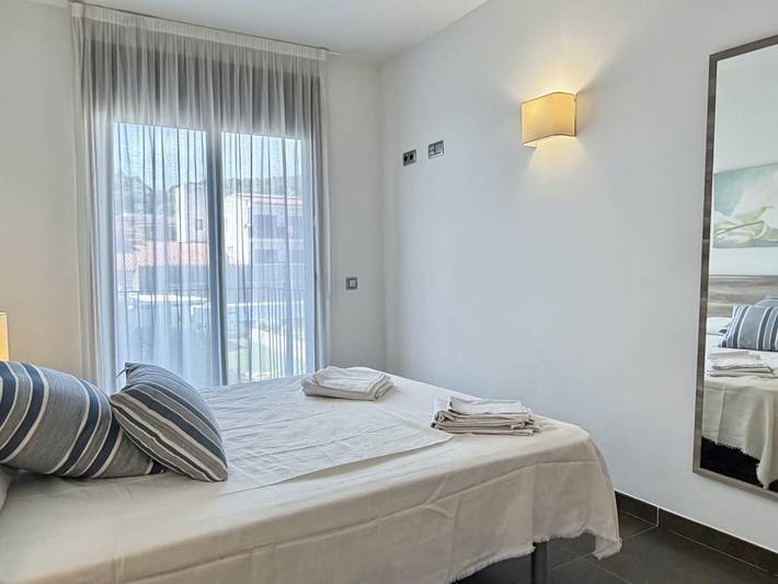 Ferienwohnung für 5 Personen, mit Balkon und Pool - 1
