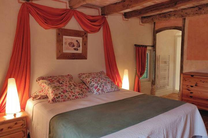 Location de vacances pour 6 personnes, avec piscine et balcon à Rouffiac - 2
