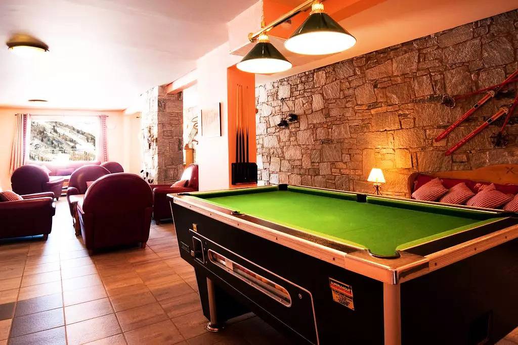 Entire apartment, 3 Room Apartment 6 People in Valmeinier, Saint-Jean-de-Maurienne region