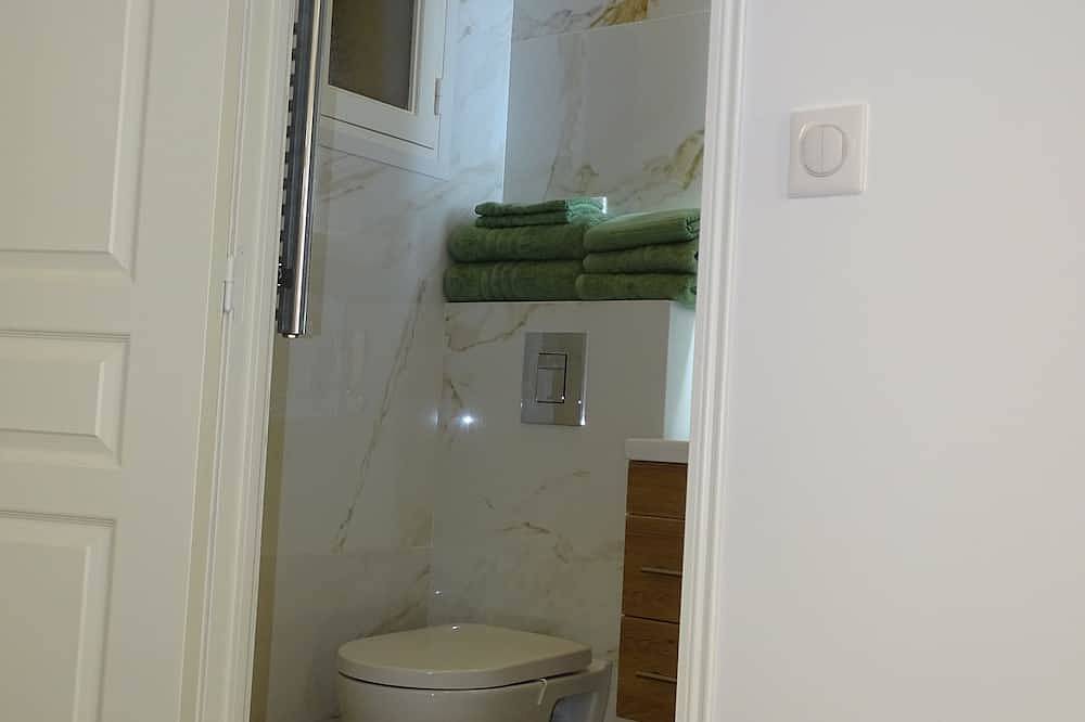 Entire apartment, Augustins Fountain Studio Aix Centre Historique à 3 Minutes de Cours Mirabeau in Aix-en-Provence, Mediterranean Coast (France)