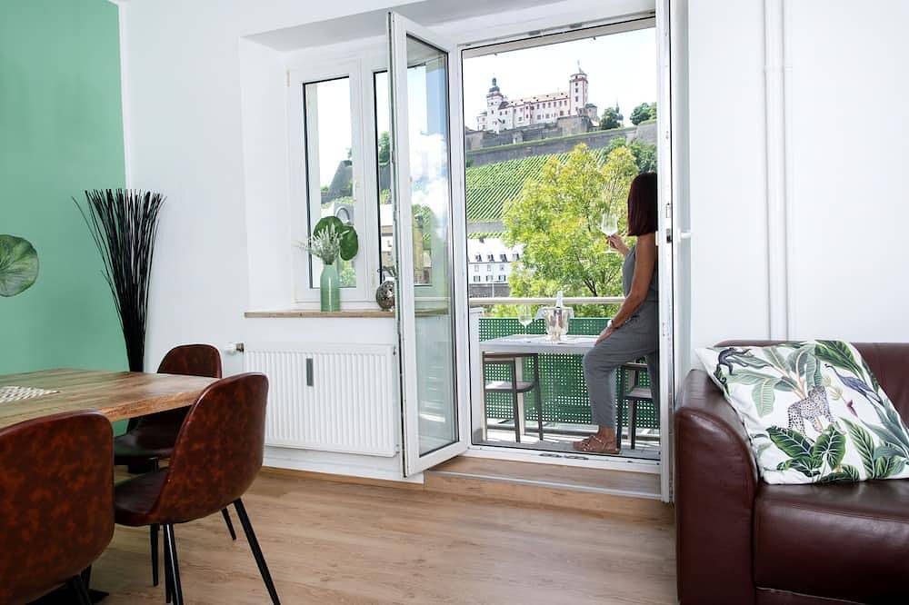 Entire apartment, Panorama vacation apartment with fortress view in Würzburg, Franconian Wine Country