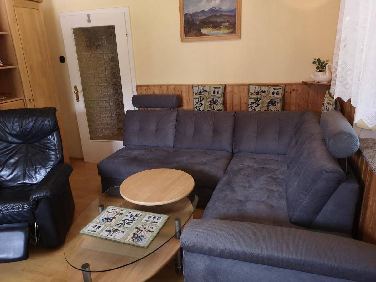 Cały apartament, One-Bedroom Apartment with Terrace in Gmunden, Bezirk Gmunden