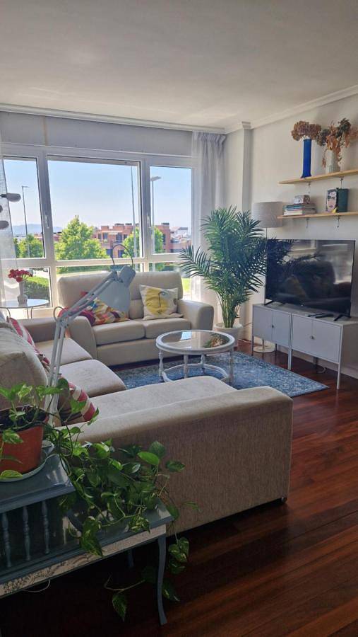 Apartament wakacyjny dla 5 osób, z widok i ogród, Dla rodziny w Santander