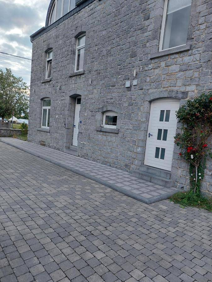 Appartement entier, One-Bedroom House in Han-sur-Lesse, Rochefort (Wallonie)