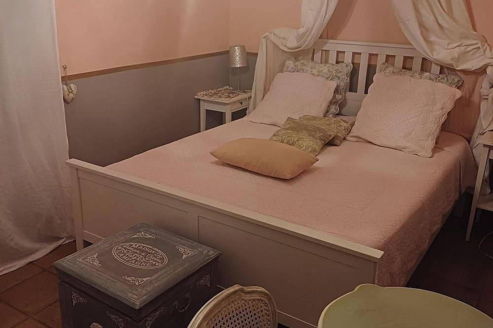 Gite \" Au fond du jardin\" in Saint-Saturnin-lès-Avignon, Vaucluse