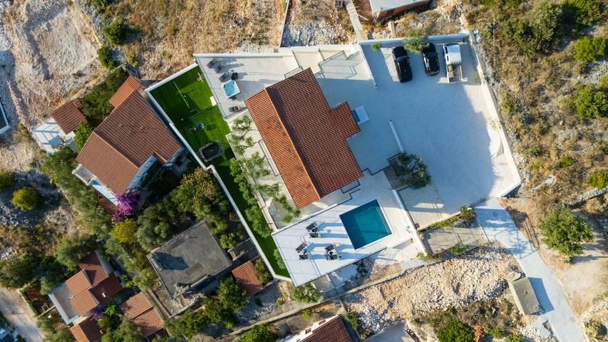 Villa pour 12 personnes, avec jardin et balcon, adapté aux familles à Sevid - 3