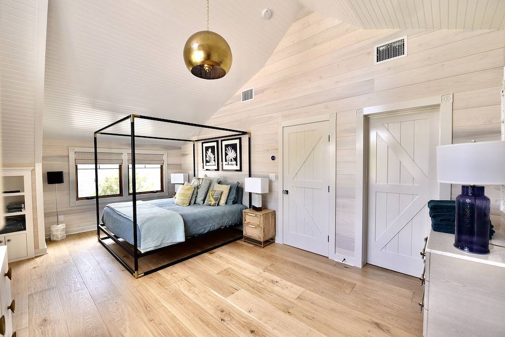 Historic Sea Capt Home Overlooking Twilight Lake: Pool, Walk To Beach & Village in Bay Head, Ocean County