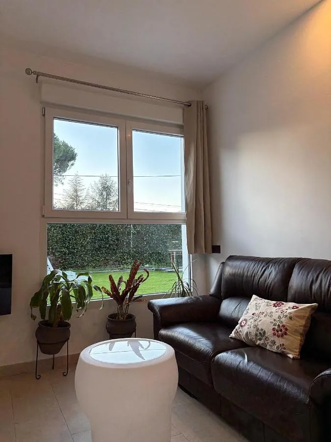 Apartamento de vacaciones para 4 personas, con vistas además de piscina y jardín, Se admiten mascotas - 1