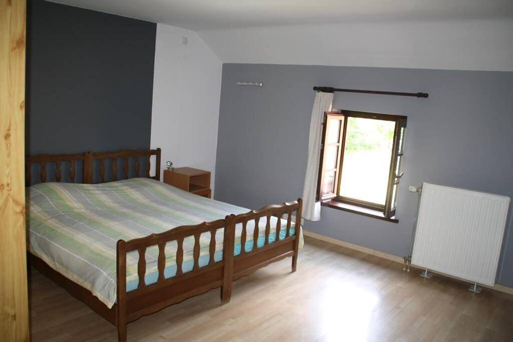 Appartement entier, One-Bedroom Apartment in Lobbes, Hainaut