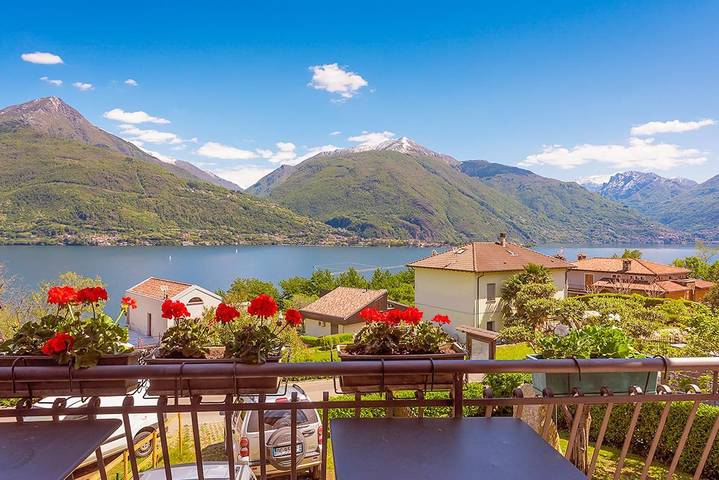 Ferienhaus für 6 Personen, mit Garten und Ausblick sowie Seeblick am Comer See