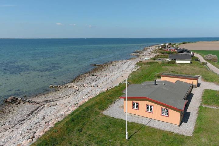 Sommerhus i første række i det smukke naturområde Langø ved Kerteminde in Langø, Martofte