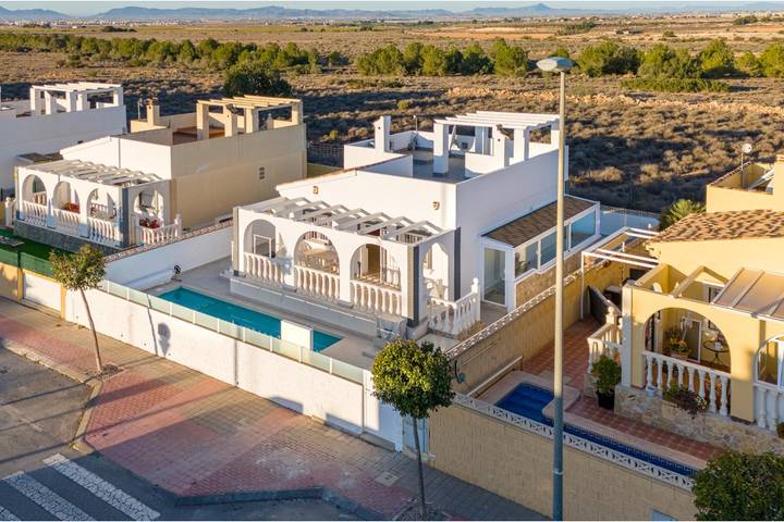 Chalet para 12 personas, con jardín además de piscina y balcón, Familias con niños en Provincia de Murcia - 3