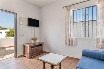 Casa De Huéspuedes para 4 Personas en Conil de la Frontera, Andalucía, Foto 1
