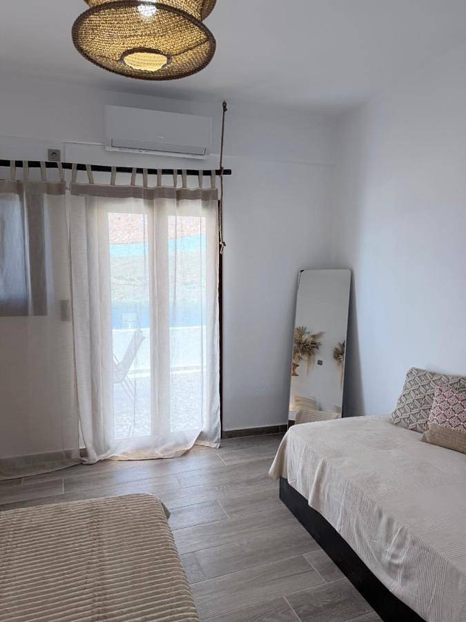 Gîte pour 5 personnes, avec Balcon ainsi que Terrasse et Vue dans Κανάλα - 2